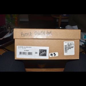 Christian Louboutin So Kate Specchio